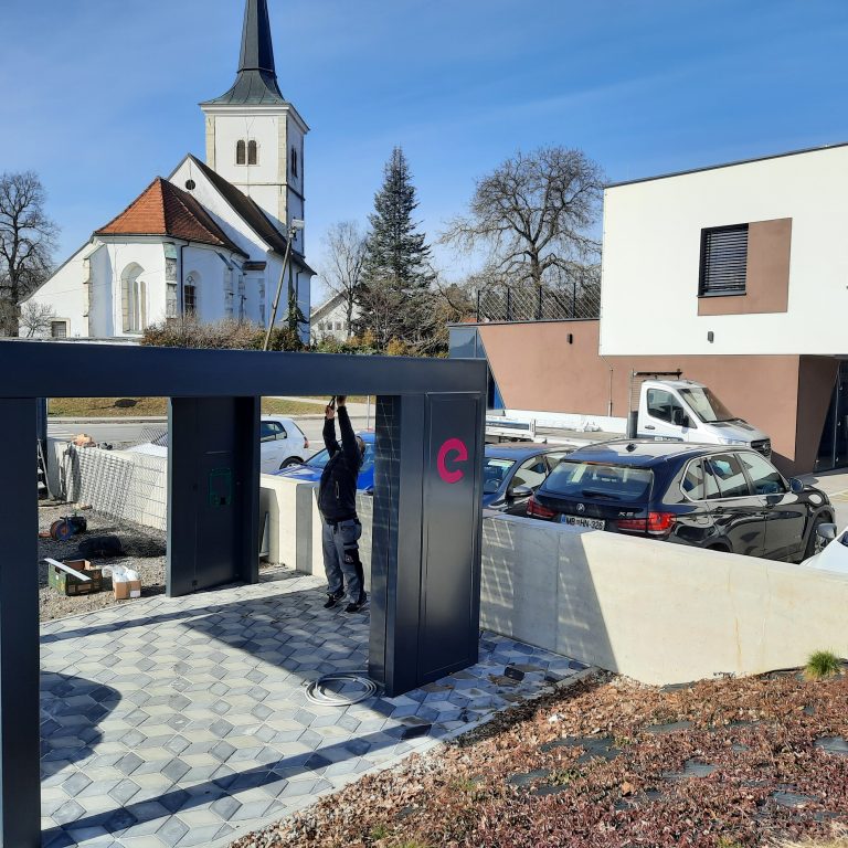 NADSTREŠEK ENERTEC